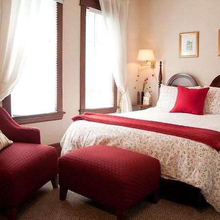 Homestead House B&B Хамилтън Екстериор снимка